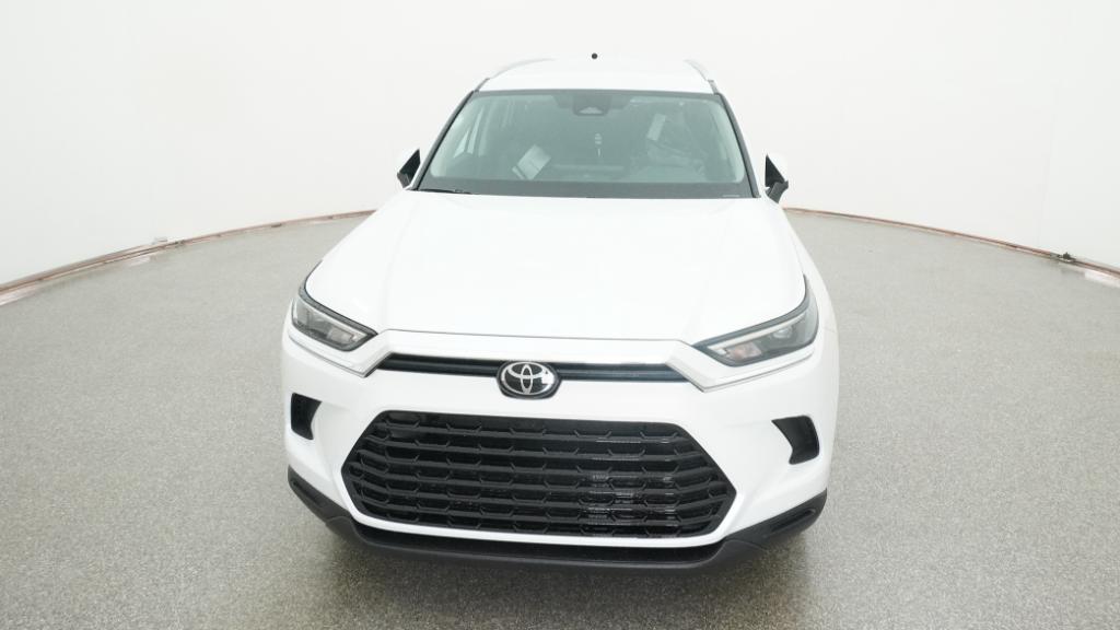 2026 Toyota Grand Highlander XLE photo 3