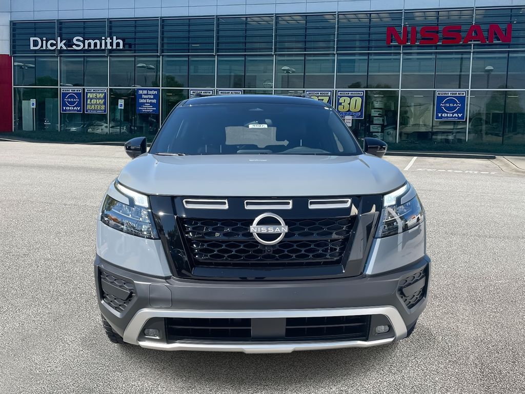 2025 Nissan Pathfinder Rock Creek photo 2
