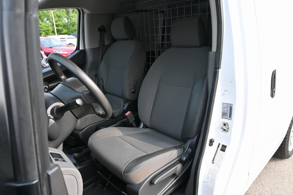 2021 Nissan NV200 S photo 18