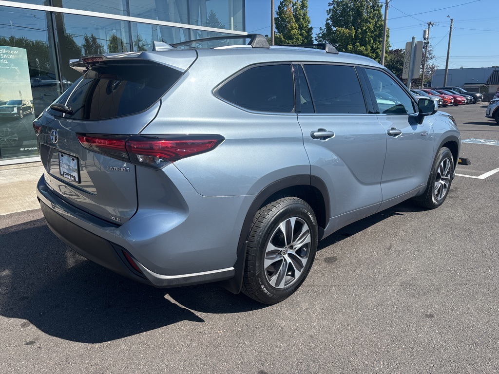 2021 Toyota Highlander Hybrid XLE photo 5