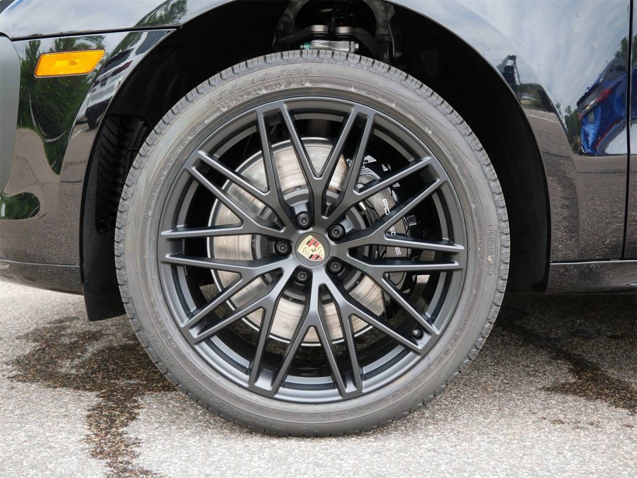 2025 Porsche Macan GTS photo 18