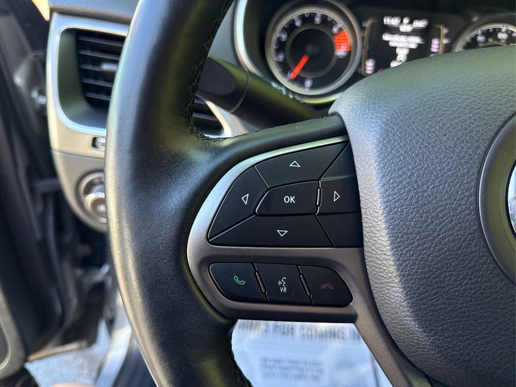 2019 Jeep Cherokee Latitude photo 30