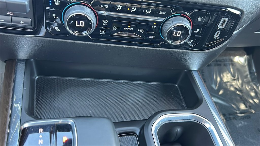 2023 Chevrolet Silverado 1500 High Country photo 31