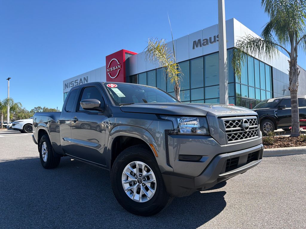2024 Nissan Frontier SV