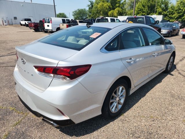 Used 2018 Hyundai Sonata SE with VIN 5NPE24AF1JH598629 for sale in Northfield, Minnesota