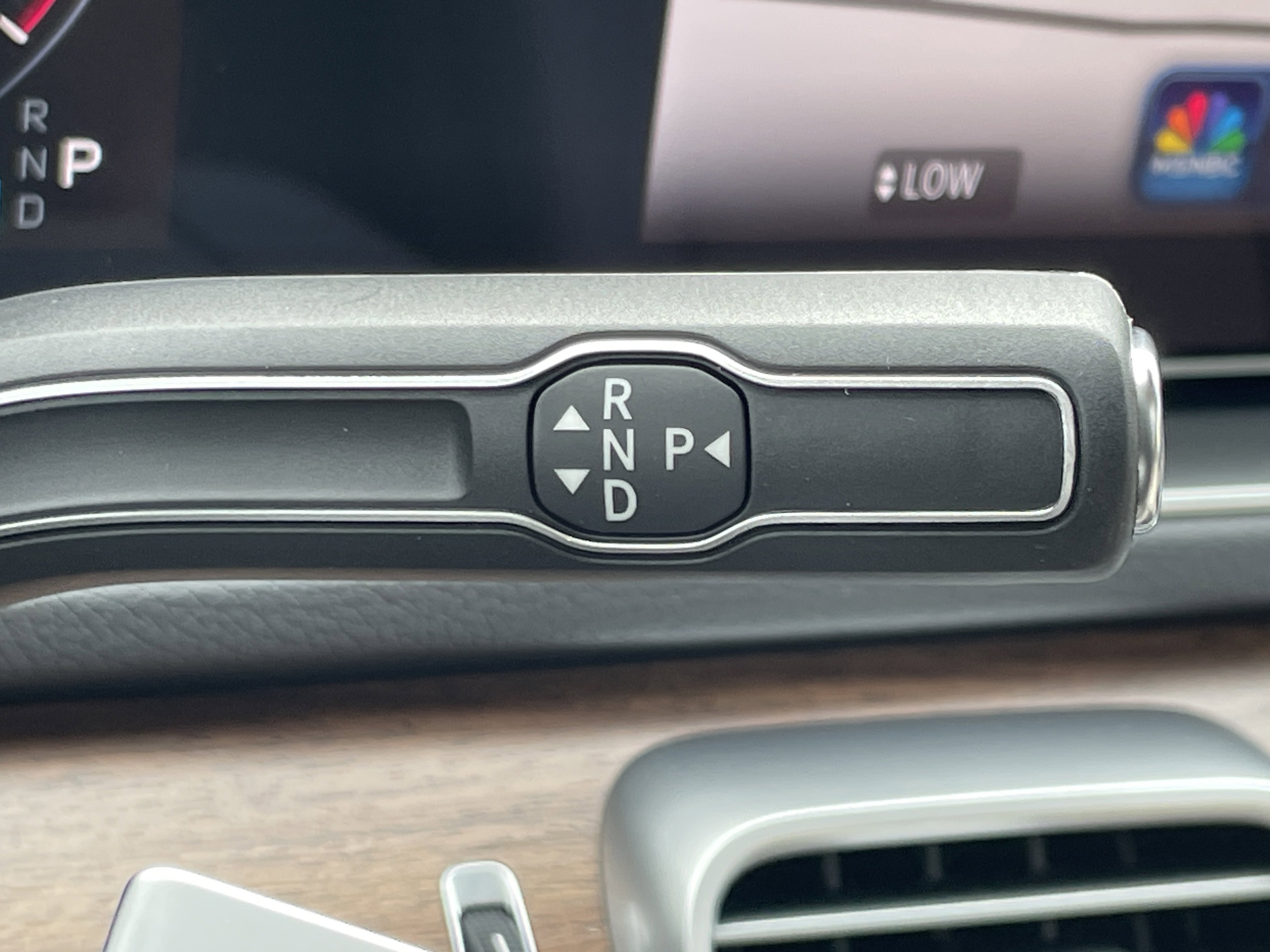 2026 Mercedes Benz GLE 450 4MATIC photo 4