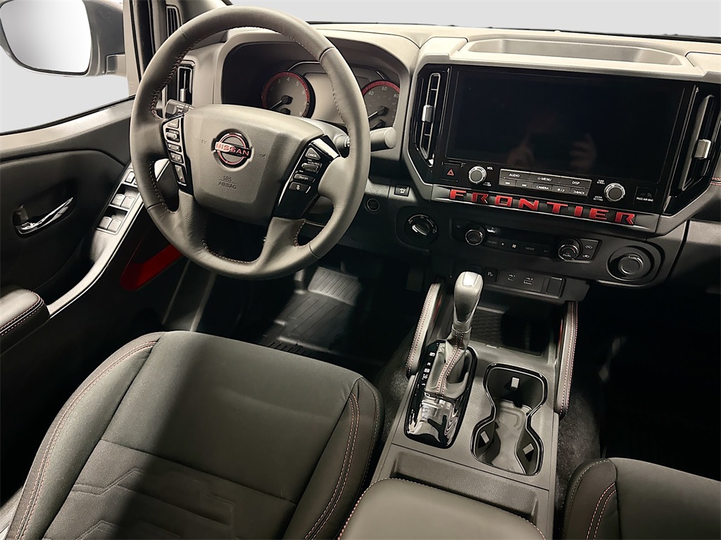 2025 Nissan Frontier PRO-4X photo 7