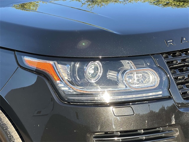 2016 Land Rover Range Rover HSE photo 6