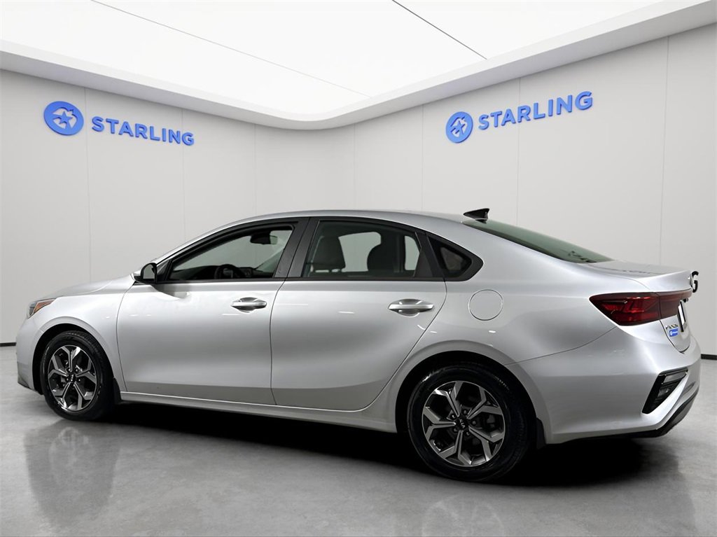 2021 Kia Forte LXS photo 2