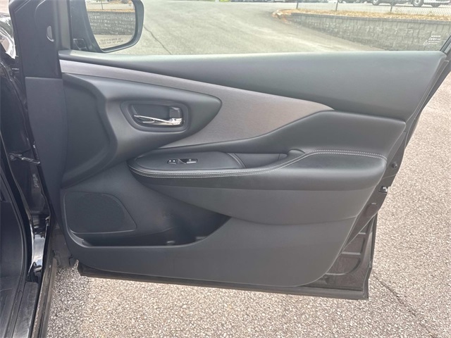 2023 Nissan Murano SV photo 22