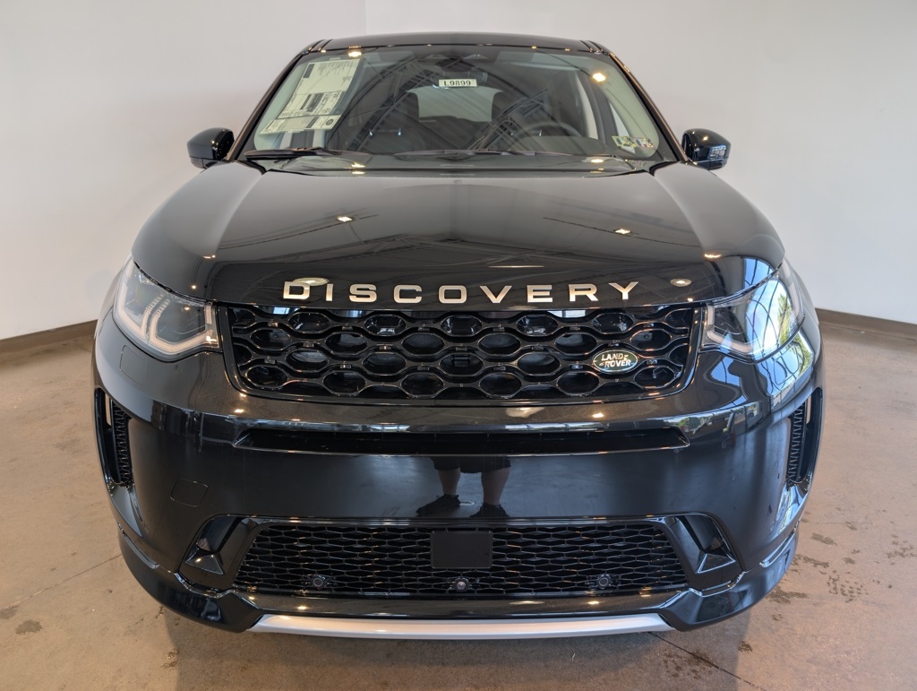 2025 Land Rover Discovery Sport S photo 2