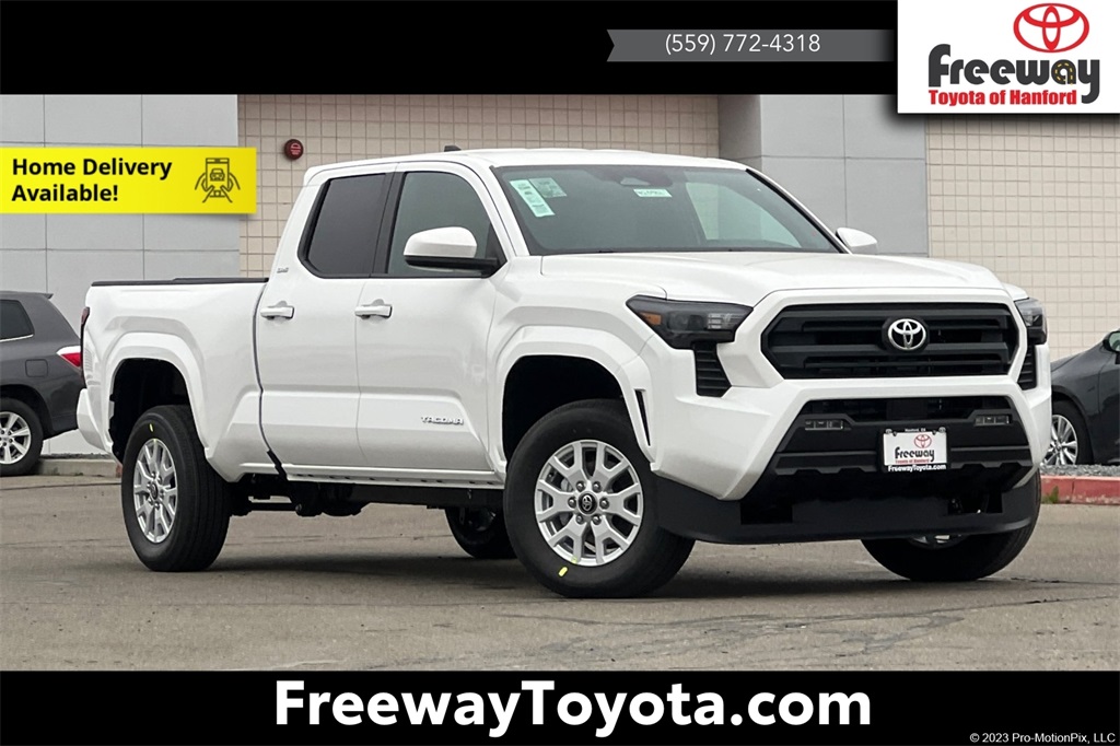 2026 Toyota Tacoma SR5's photo