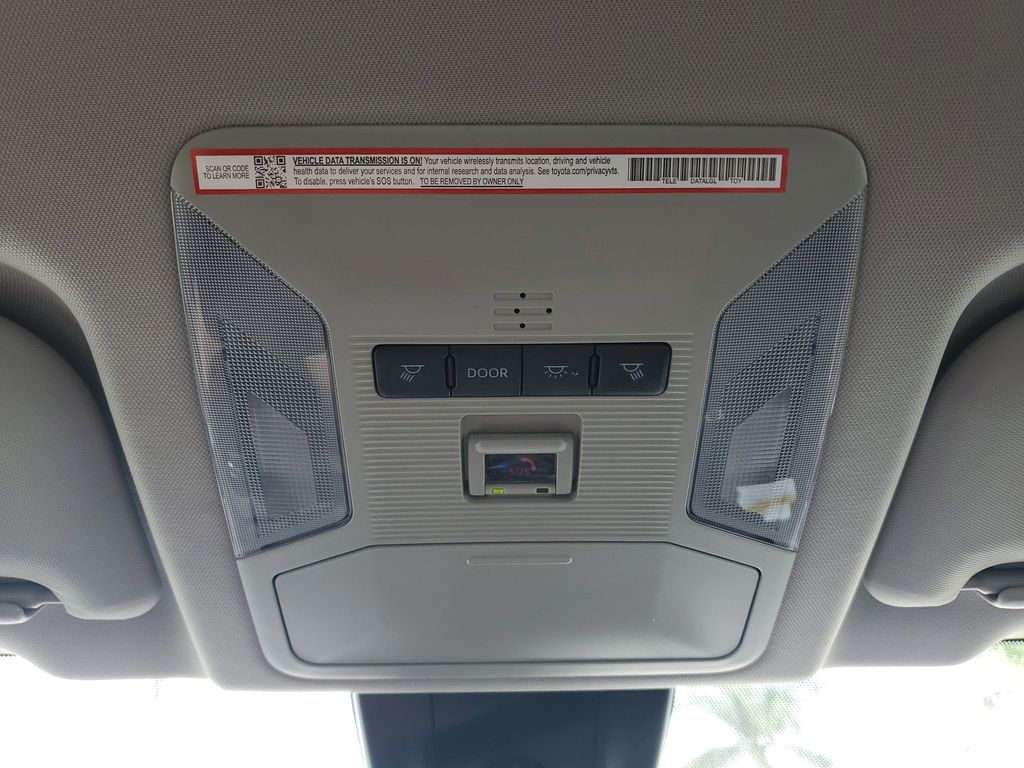 2025 Toyota RAV4 LE photo 28