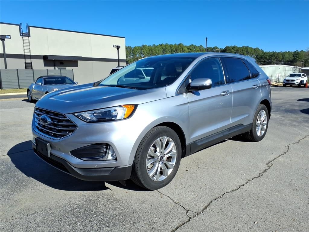 2024 Ford Edge Titanium's photo