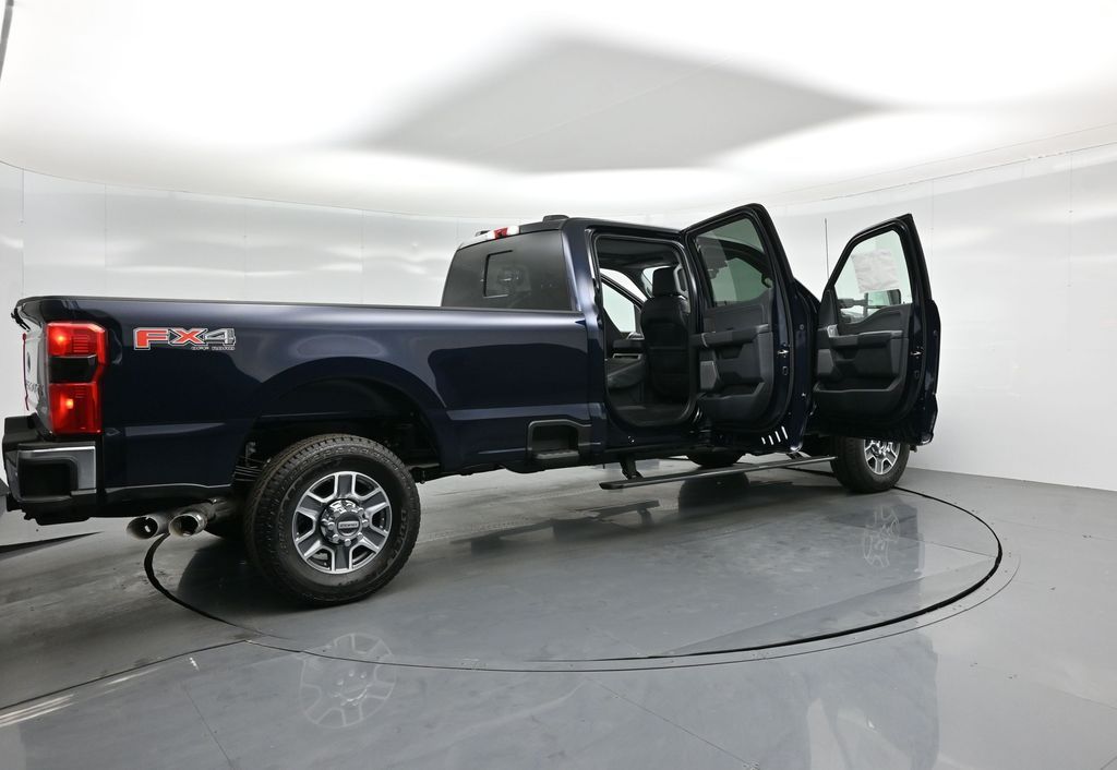 2025 Ford F-350 Super Duty Lariat