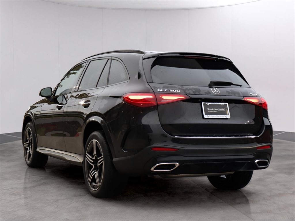 2024 Mercedes Benz GLC 300 4MATIC photo 4