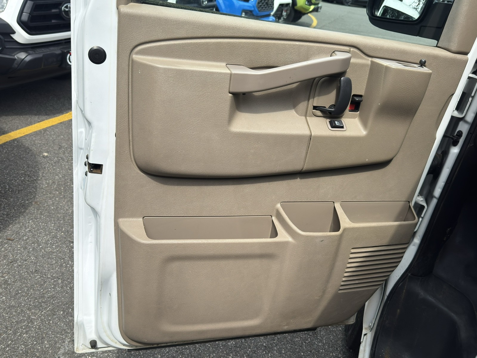 2020 Chevrolet Express Cargo Work Van 2500 photo 25