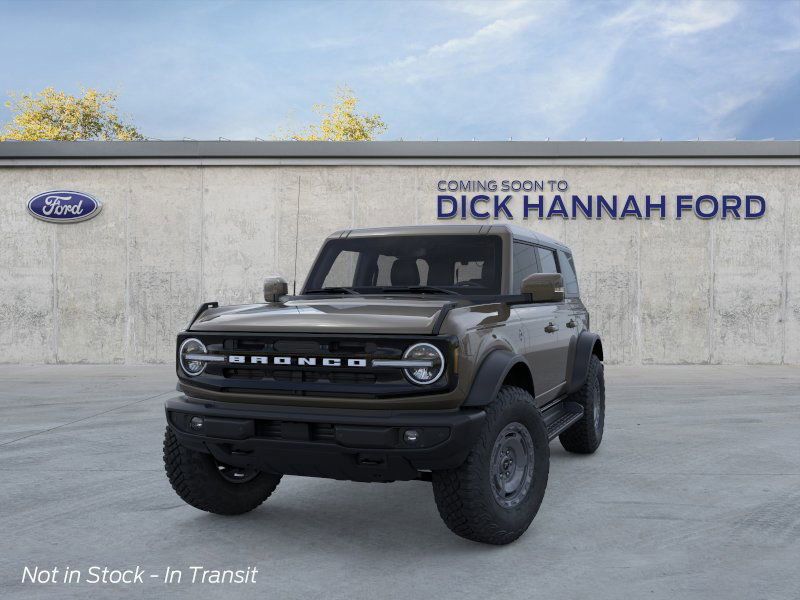 2025 Ford Bronco Outer Banks photo 2