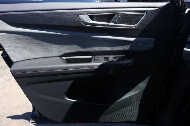 2024 Volkswagen Atlas Peak Edition SEL photo 21