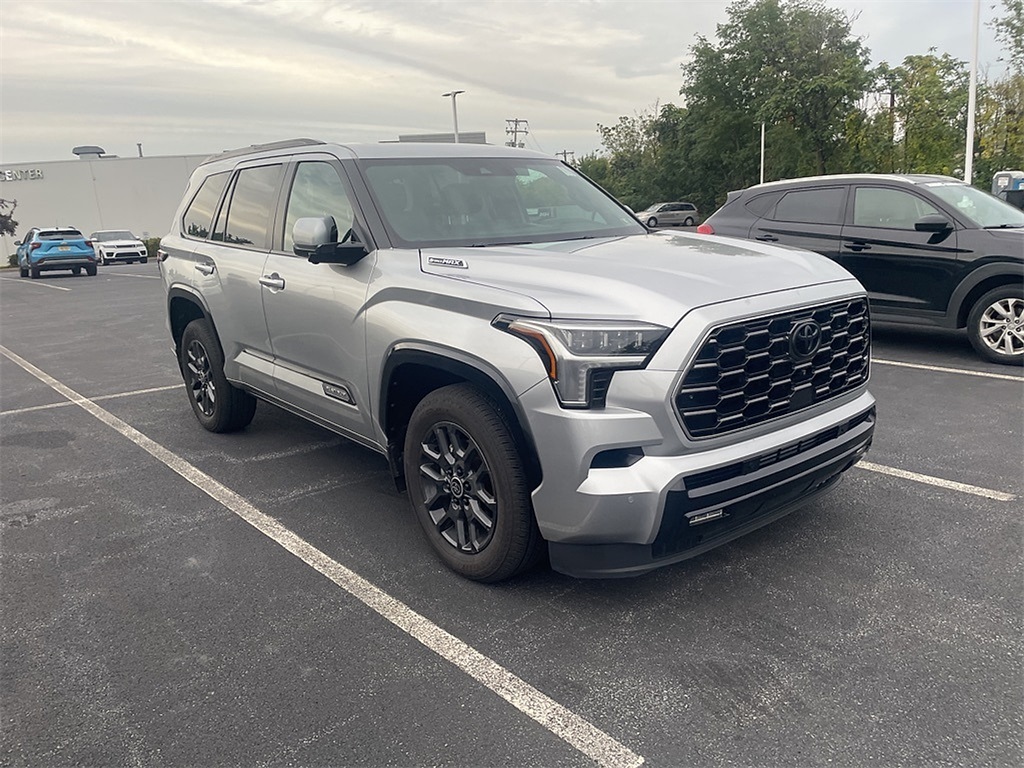 2024 Toyota Sequoia Platinum photo 3