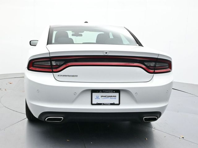 2022 Dodge Charger SXT photo 4