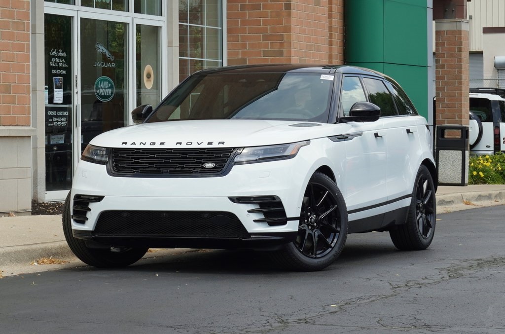 2026 Land Rover Range Rover Velar Dynamic SE's photo