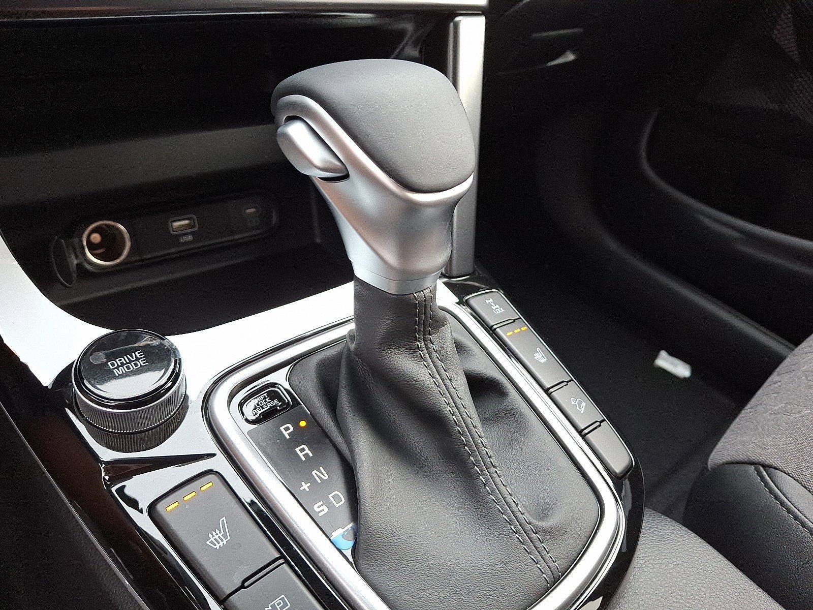 2026 Kia Seltos S photo 8