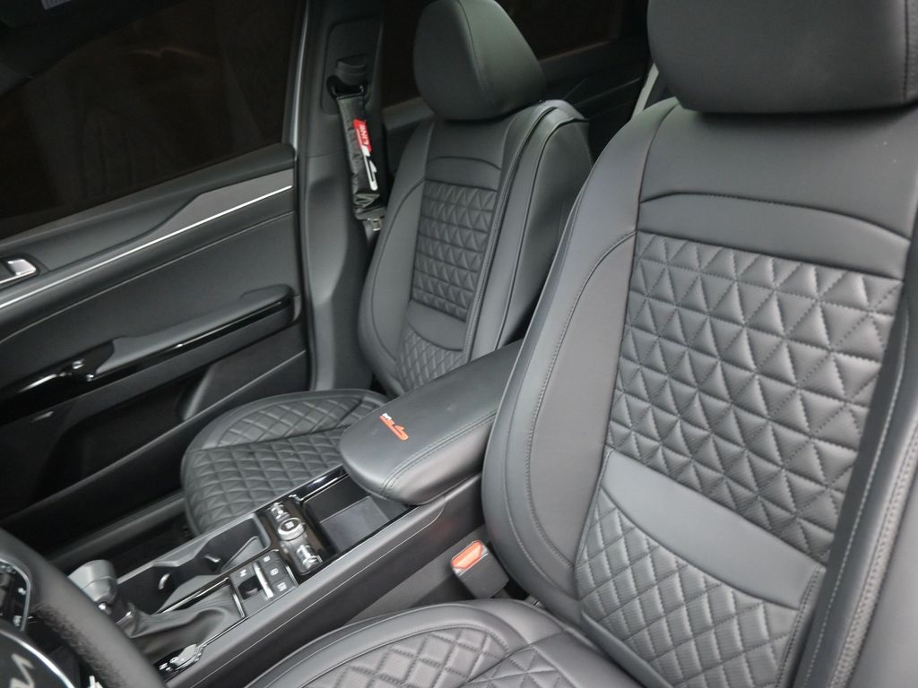 2025 Kia K5 GT-Line photo 29