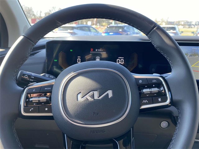 2025 Kia Carnival EX photo 23