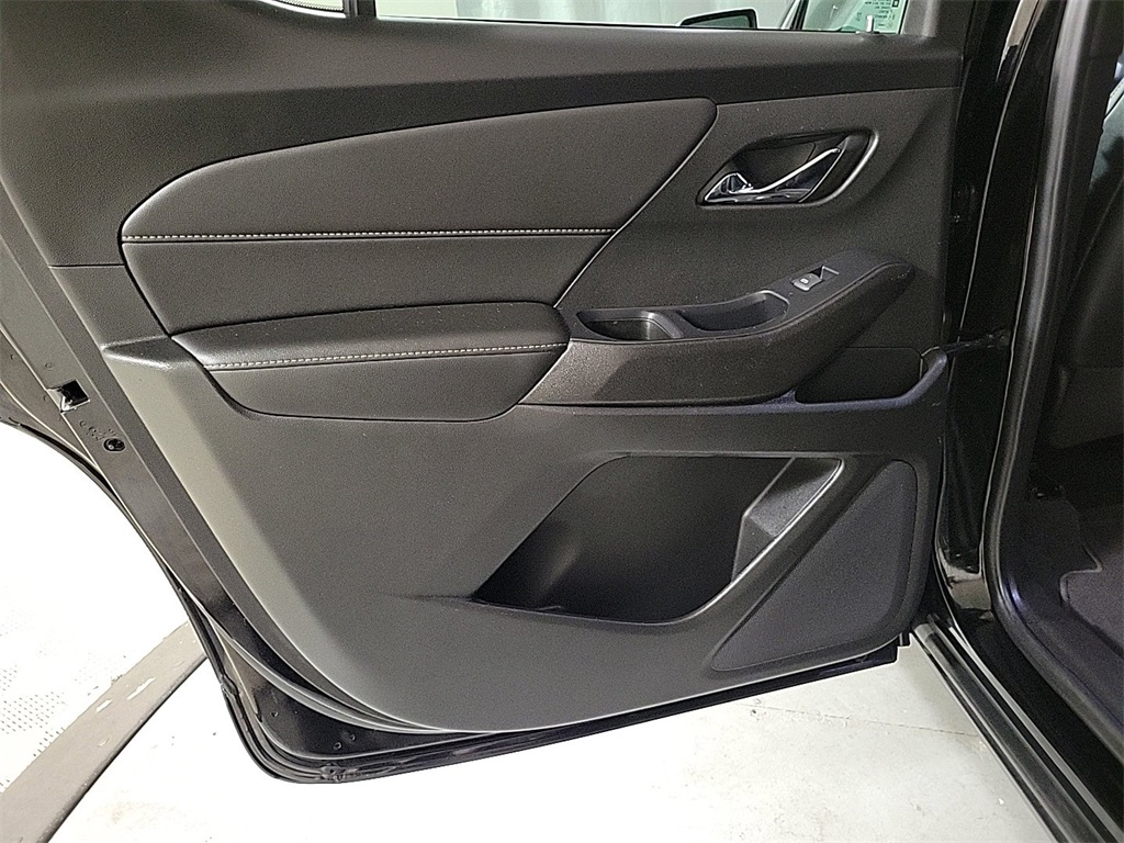 2022 CHEVROLET TRAVERSE - Image 23