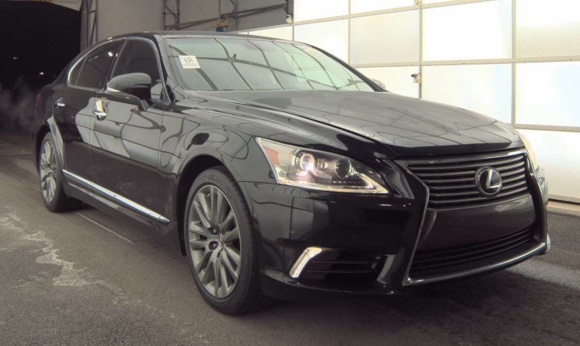 2017 LEXUS LS - Image 4