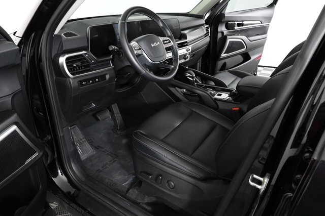 2023 Kia Telluride S photo 13