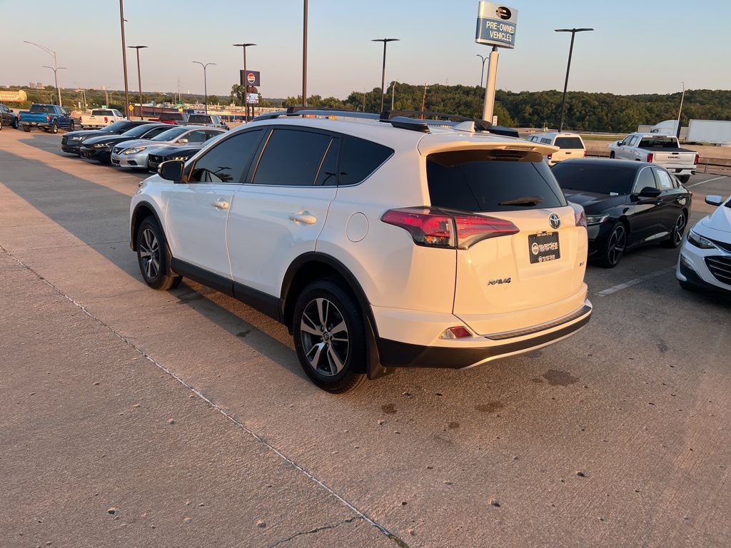 2018 Toyota RAV4 Adventure XLE photo 5