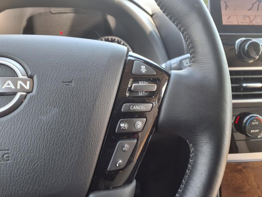 2024 Nissan Armada SL photo 13
