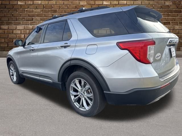 2022 Ford Explorer XLT photo 3