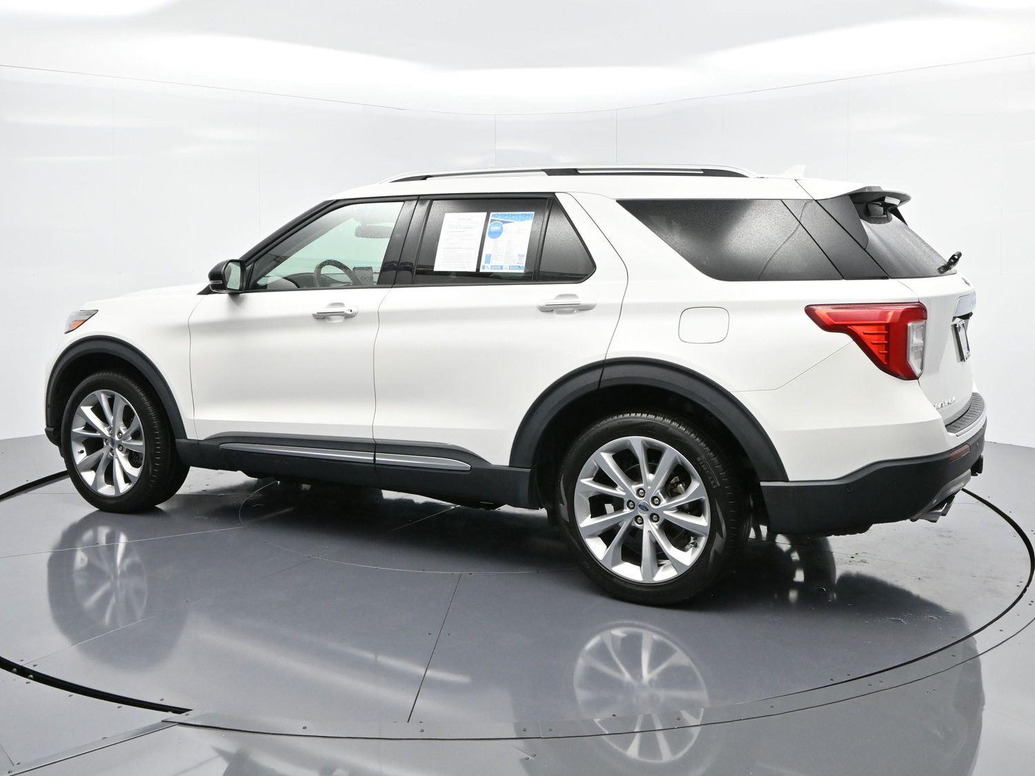 2022 Ford Explorer Platinum photo 4