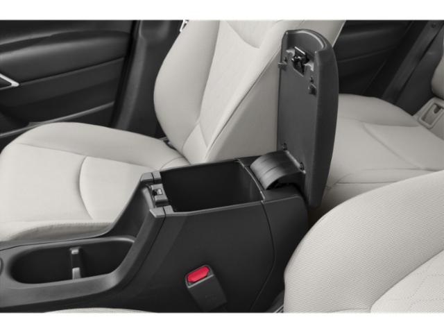 2025 Toyota Corolla Cross L photo 12