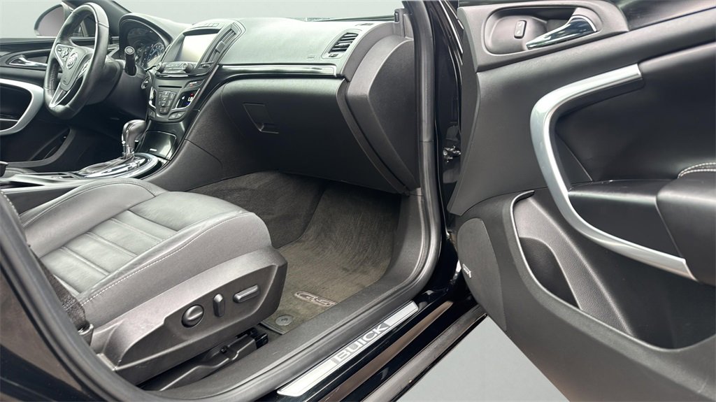 2016 Buick Regal GS photo 12