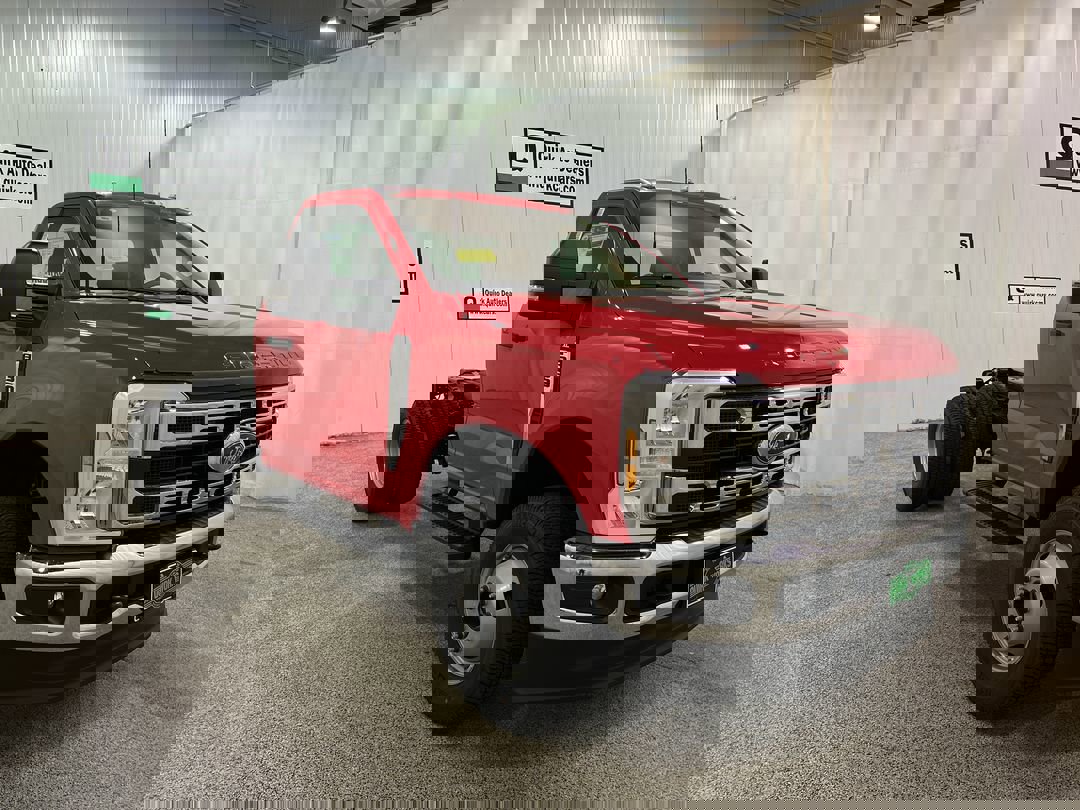 2026 Ford F-350 Super Duty Chassis Cab XL's photo