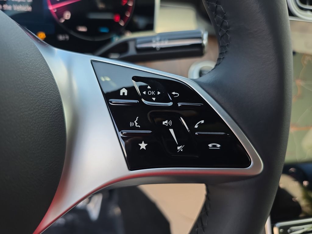 2025 Mercedes Benz C 300 photo 18