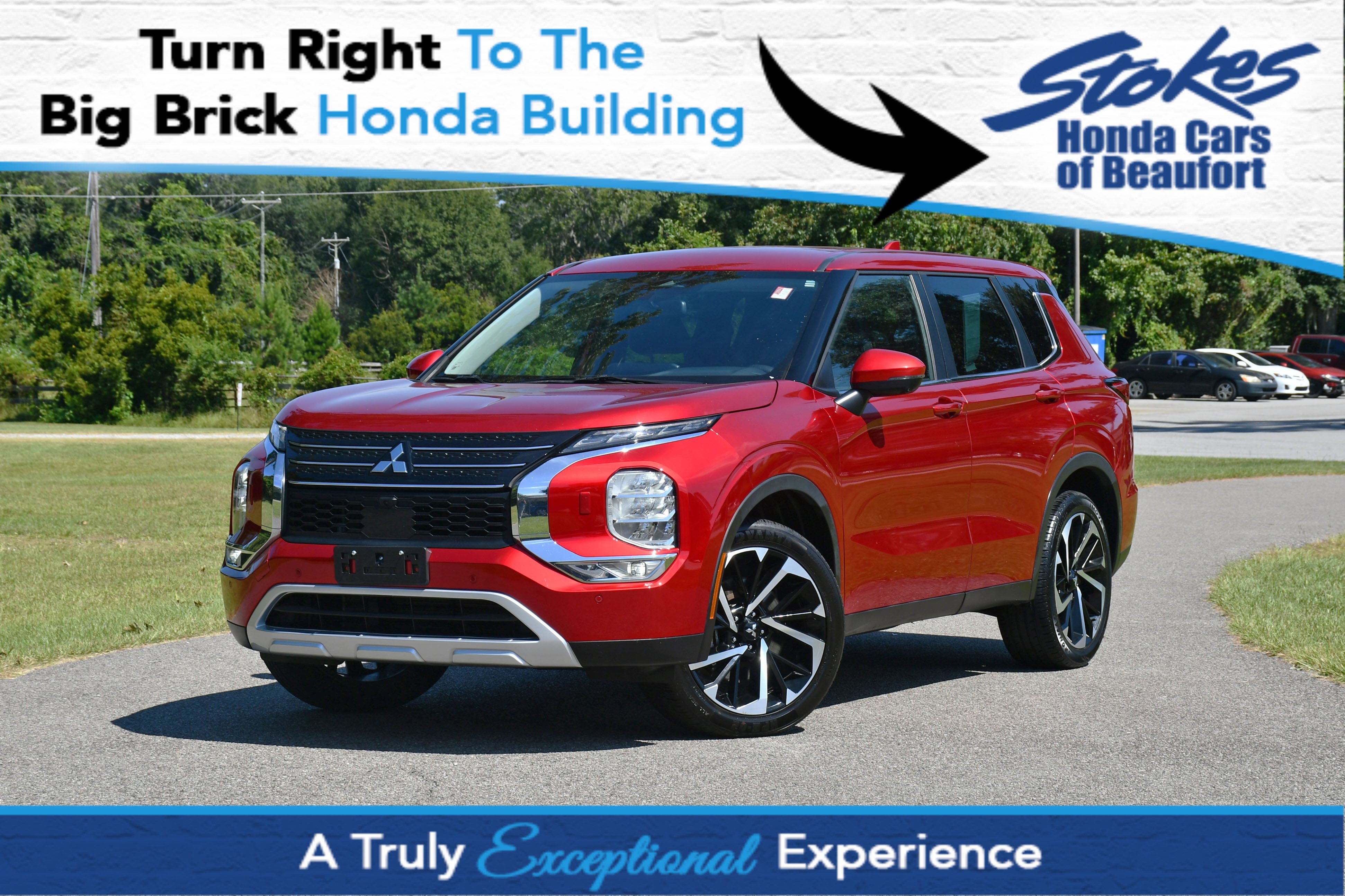 2023 Mitsubishi Outlander SE's photo