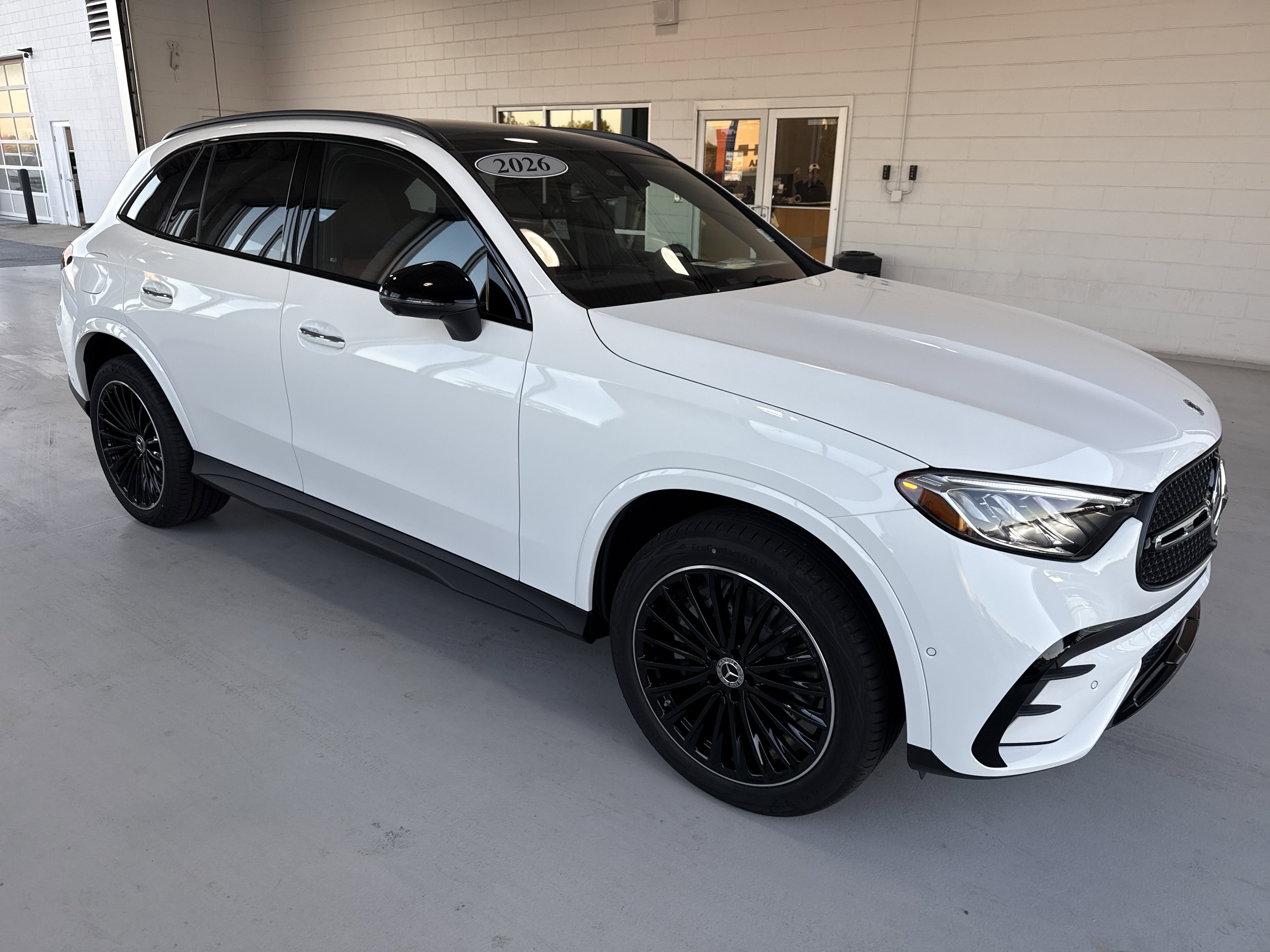 2026 Mercedes Benz GLC 300 photo 4