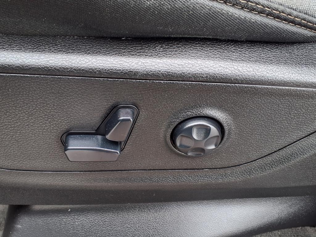 2021 Ram 1500 Big Horn photo 5