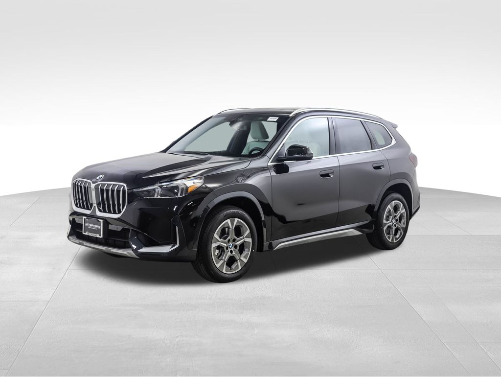 2026 BMW X1 28i's photo
