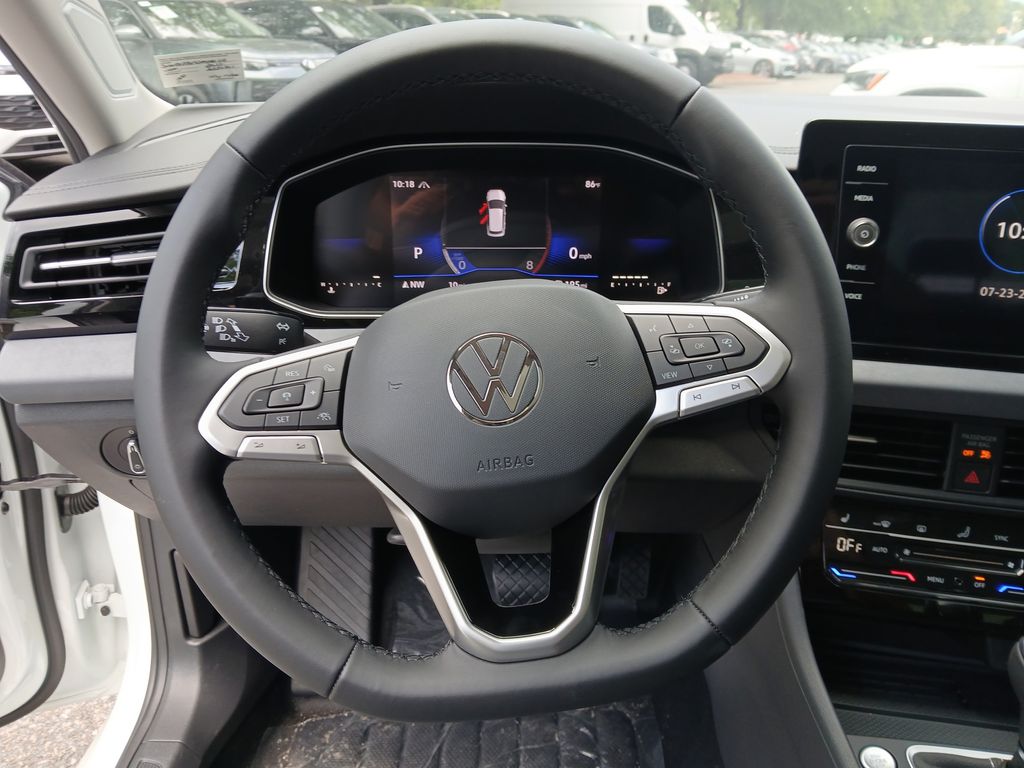 2025 Volkswagen Jetta 1.5T SE photo 14