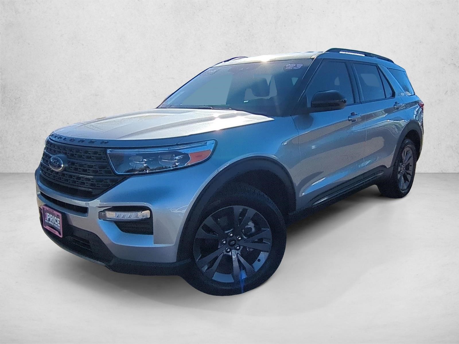 2023 Ford Explorer XLT's photo