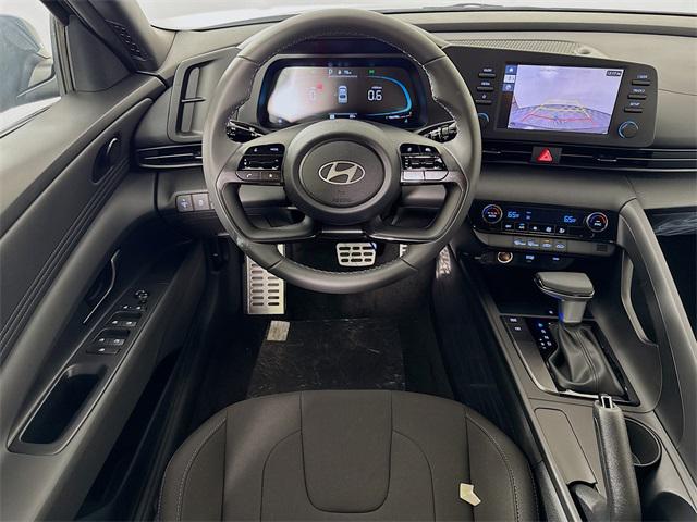 2025 Hyundai Elantra SEL Sport photo 25
