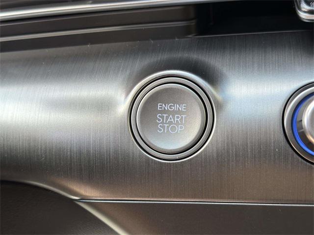 2026 Hyundai Kona SEL photo 4