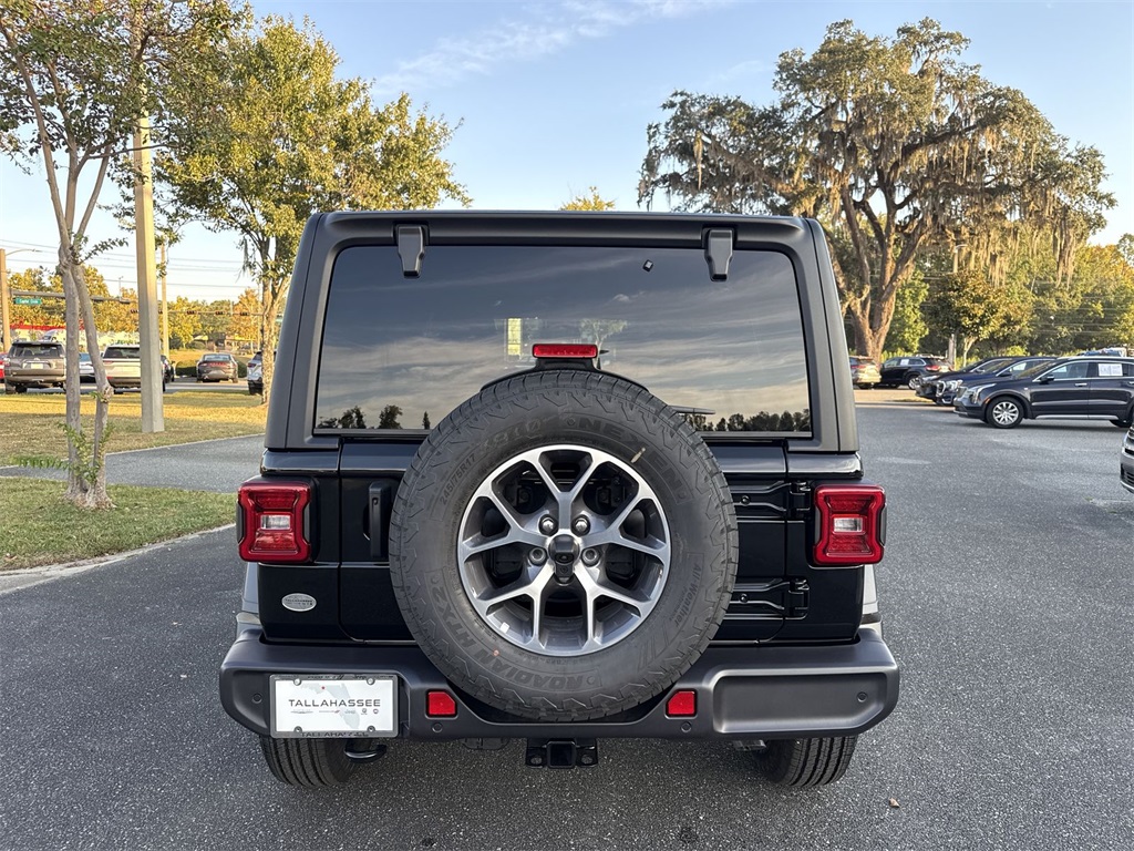 2025 Jeep Wrangler Sport S photo 4