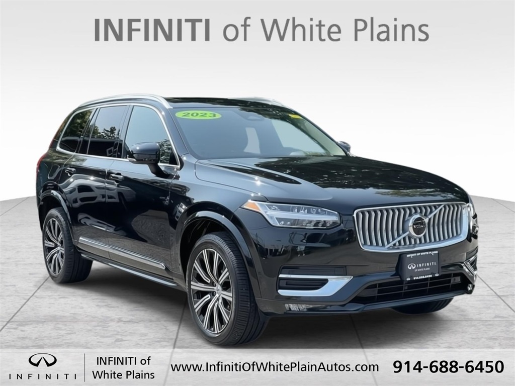 2023 Volvo XC90 Plus photo 2
